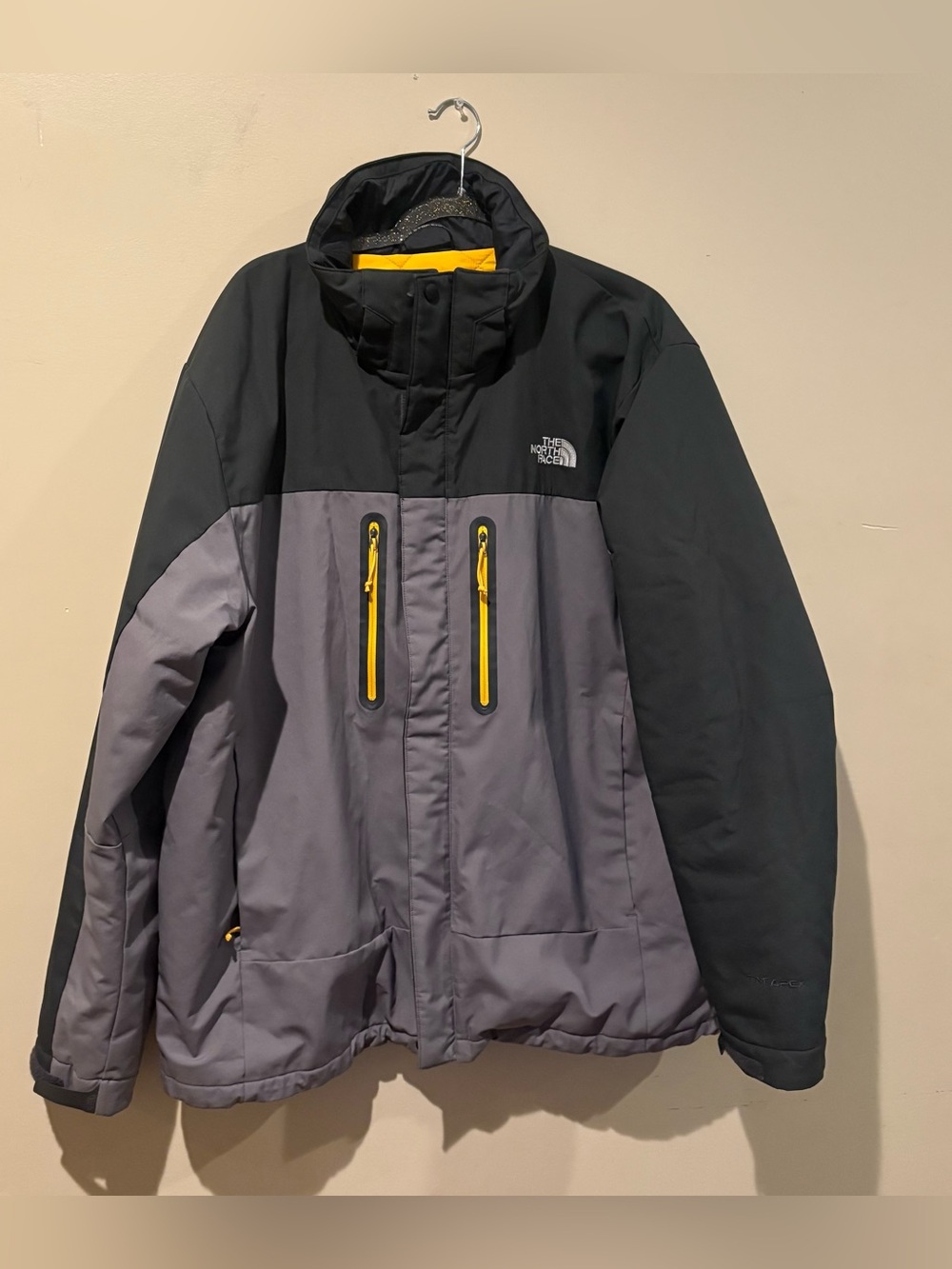 The North Face TNF APEX men's winter jacket size 2XL(missing hood)
